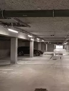 aparcamiento seguro del OSKO Hotel cerca del aeropuerto Toulouse-Blagnac