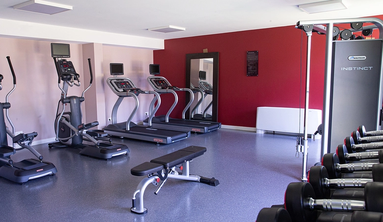 gimnasio moderno y equipado en el OSKO Hotel Toulouse-Blagnac